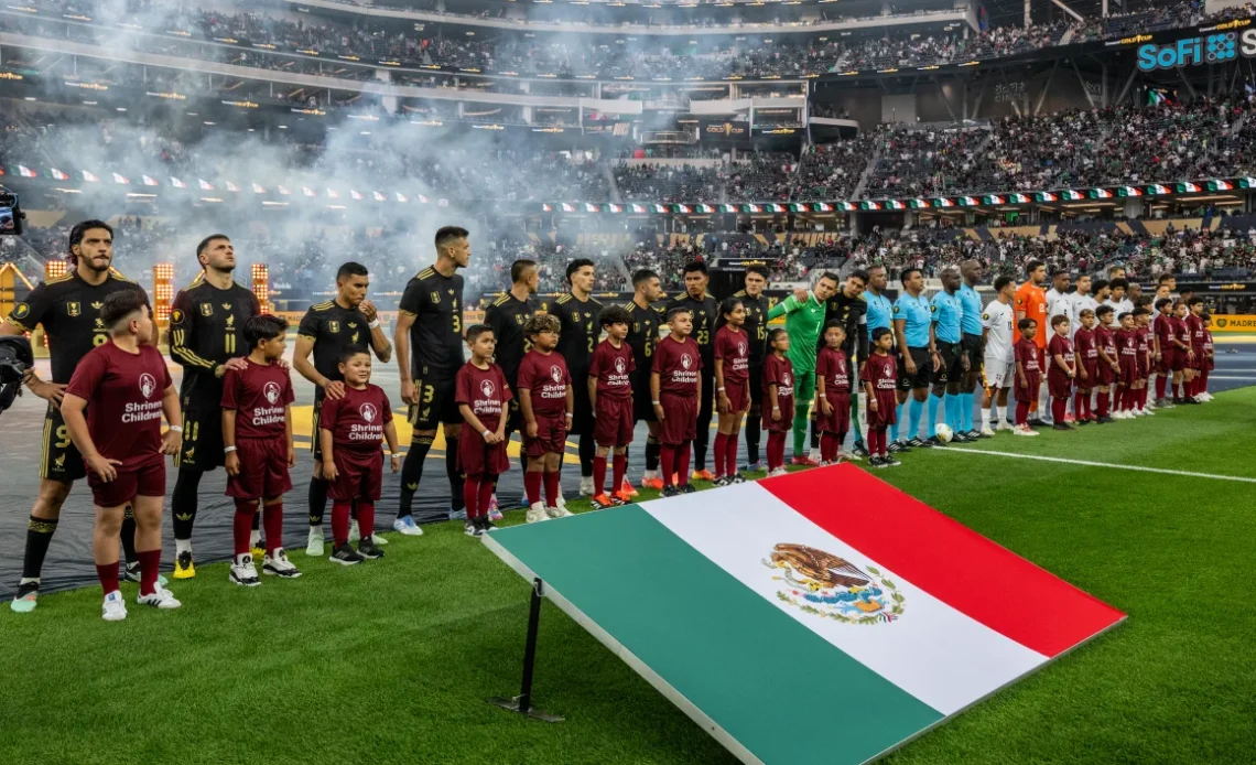 Mexico supporters
