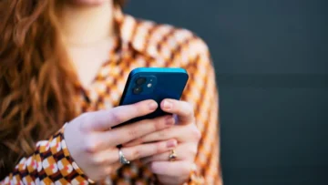 WhatsApp Adverts to Expand Across Messaging App in New Update